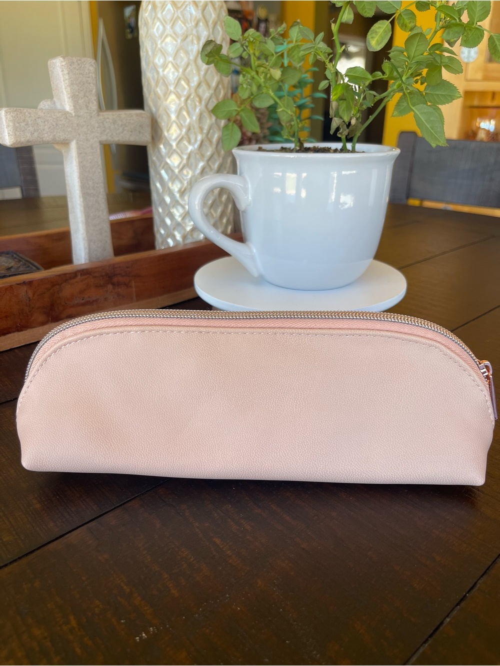 Morphe -Blush Pink Zip Pouch Cosmetic Bag